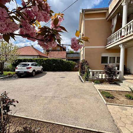 Apartment Milos Belgrade Luaran gambar